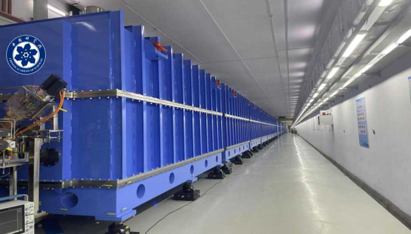 HIAF注入器超导加速段低温模组全线贯通