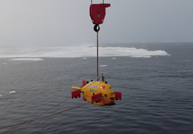 自研无人潜水器成功用于深渊极地科考